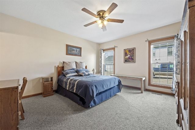 4745 Westchester Drive NE A, Cedar Rapids, IA 52402