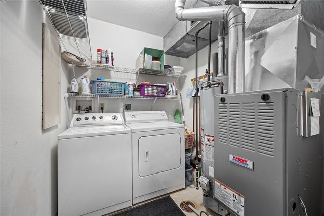 4745 Westchester Drive NE A, Cedar Rapids, IA 52402