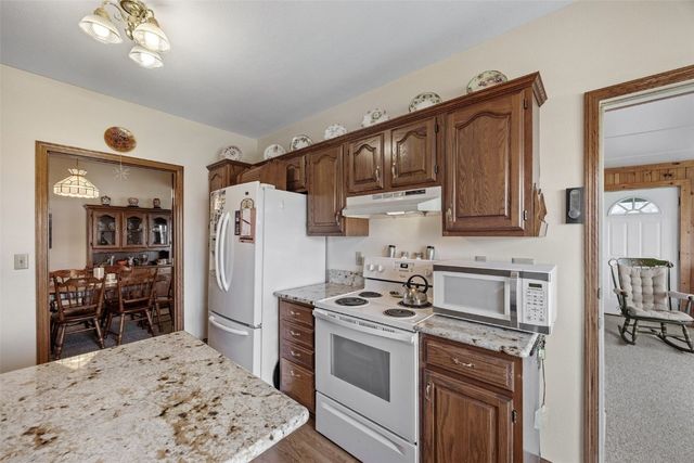 4745 Westchester Drive NE A, Cedar Rapids, IA 52402