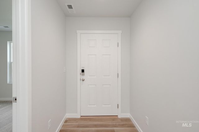 3895 E Jamestown Dr, Nampa, ID 83686