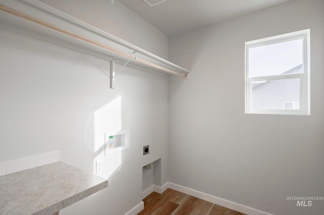 3895 E Jamestown Dr, Nampa, ID 83686