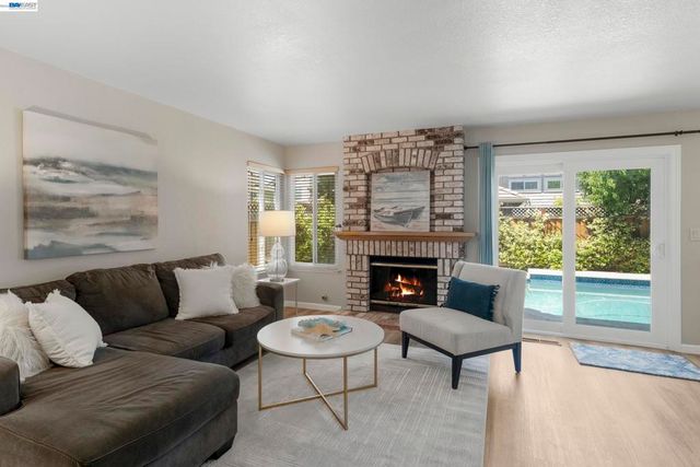 3411 Park Pl, Pleasanton, CA 94588