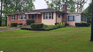 180 Pine Drive, Taylors, SC 29687