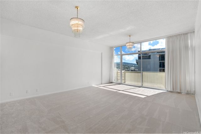 1624 Kanunu Street PHA, Honolulu, HI 96814