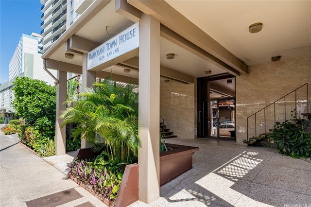 1624 Kanunu Street PHA, Honolulu, HI 96814
