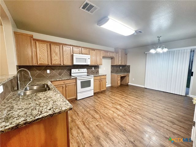 364 Starling Creek, New Braunfels, TX 78130