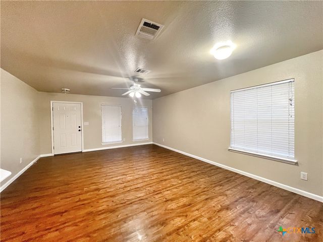364 Starling Creek, New Braunfels, TX 78130