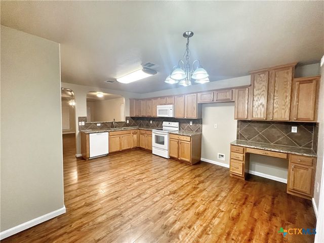 364 Starling Creek, New Braunfels, TX 78130