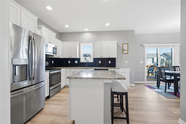 401 SE 15th Street, Grimes, IA 50111