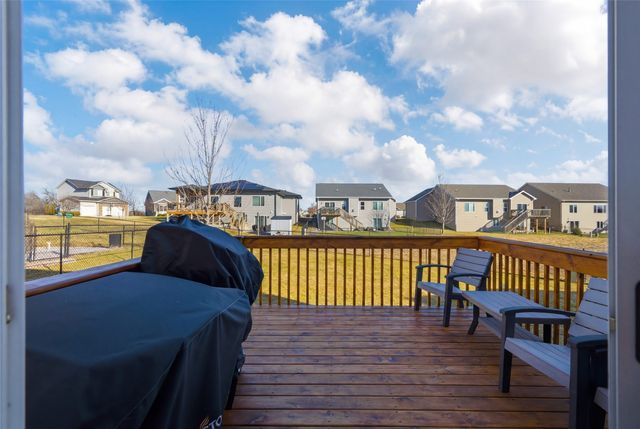 401 SE 15th Street, Grimes, IA 50111