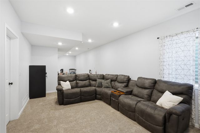 401 SE 15th Street, Grimes, IA 50111