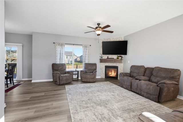 401 SE 15th Street, Grimes, IA 50111