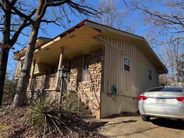 1920 Broken Arrow Drive, North Little Rock, AR 72118