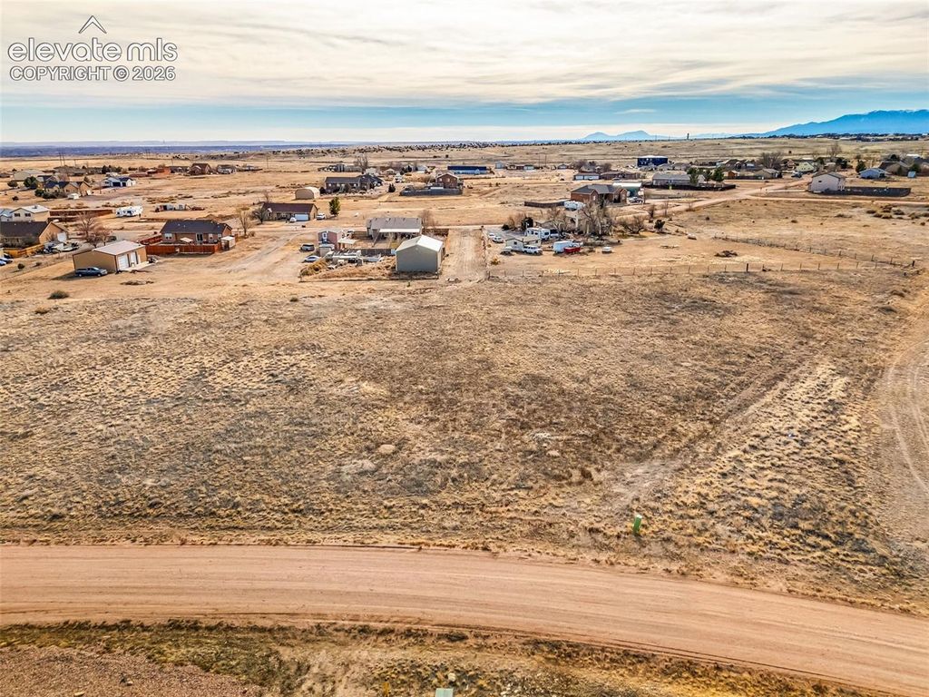 872 E Waverly Drive, Pueblo, CO 81007 — exterior