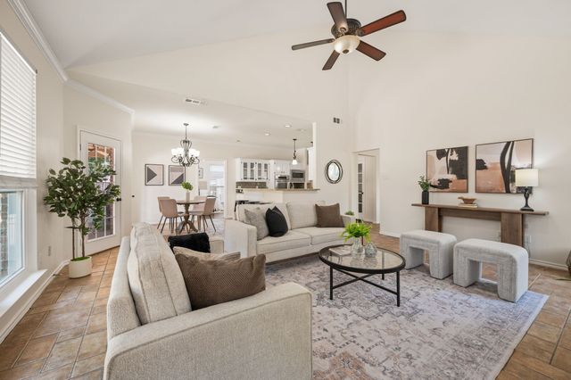 9045 Tyne Trail, Fort Worth, TX 76118