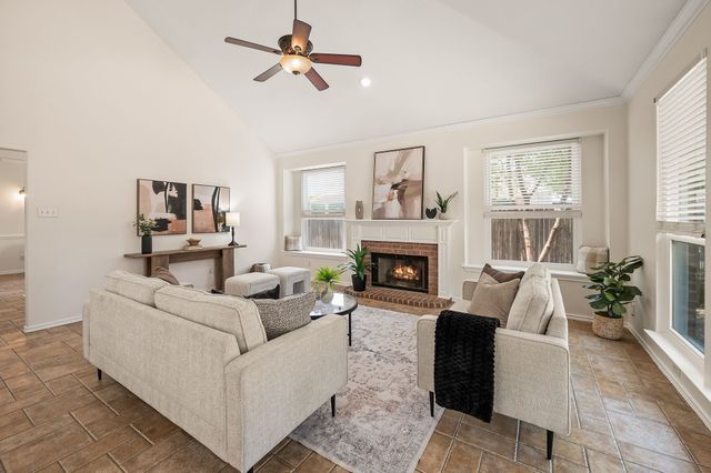 9045 Tyne Trail, Fort Worth, TX 76118