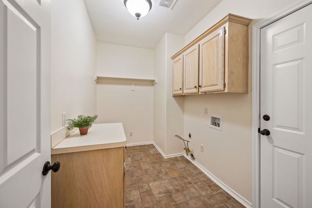 9045 Tyne Trail, Fort Worth, TX 76118