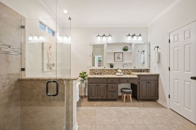 9045 Tyne Trail, Fort Worth, TX 76118