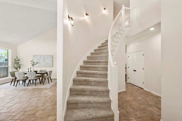 9045 Tyne Trail, Fort Worth, TX 76118