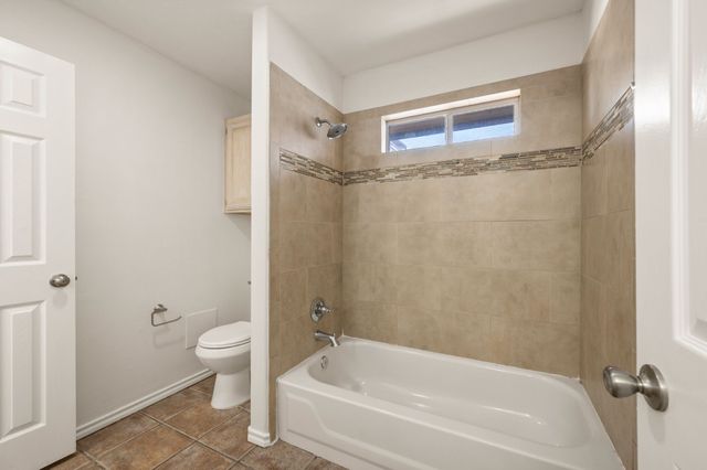 9045 Tyne Trail, Fort Worth, TX 76118