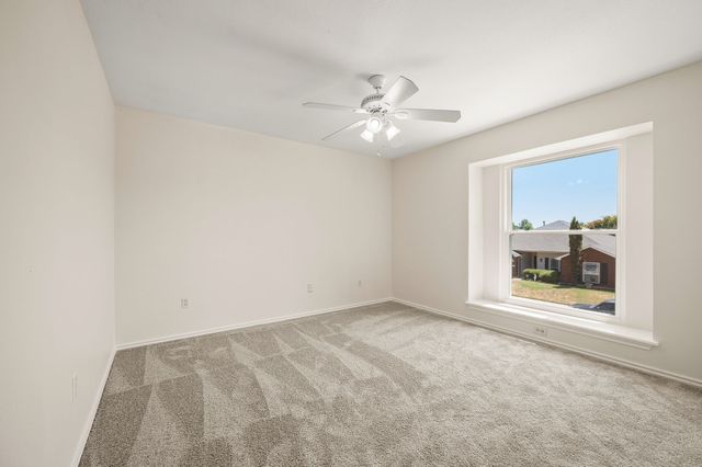 9045 Tyne Trail, Fort Worth, TX 76118