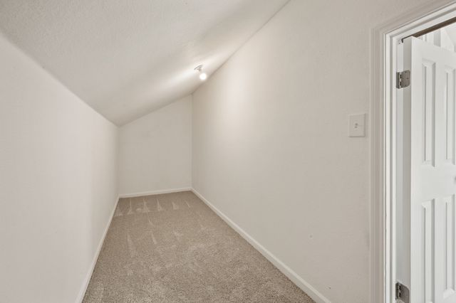 9045 Tyne Trail, Fort Worth, TX 76118