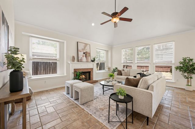 9045 Tyne Trail, Fort Worth, TX 76118