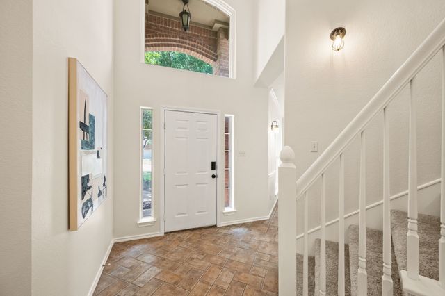 9045 Tyne Trail, Fort Worth, TX 76118