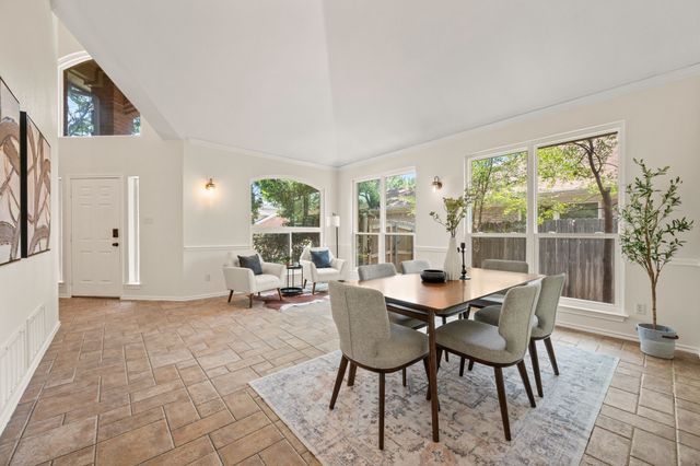 9045 Tyne Trail, Fort Worth, TX 76118
