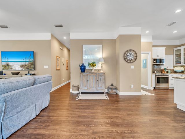 4497 Clipper Cove, Destin, FL 32541