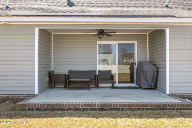 349 Crimson Drive, Winterville, NC 28590