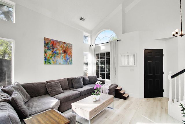 8314 Windwood Way, Elk Grove, CA 95758