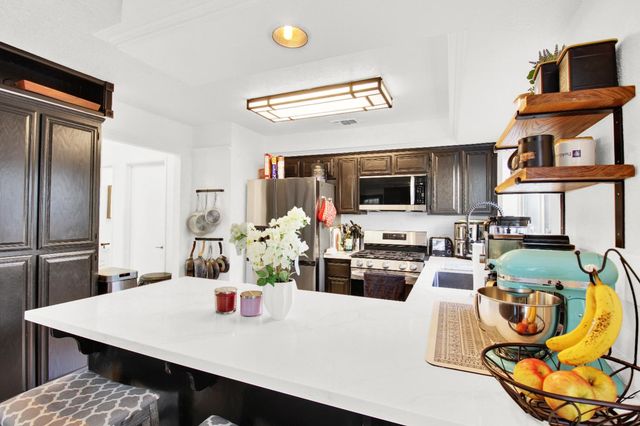 8314 Windwood Way, Elk Grove, CA 95758