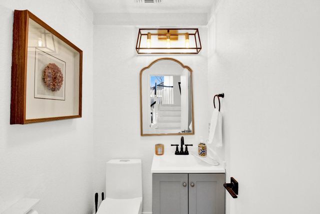 8314 Windwood Way, Elk Grove, CA 95758