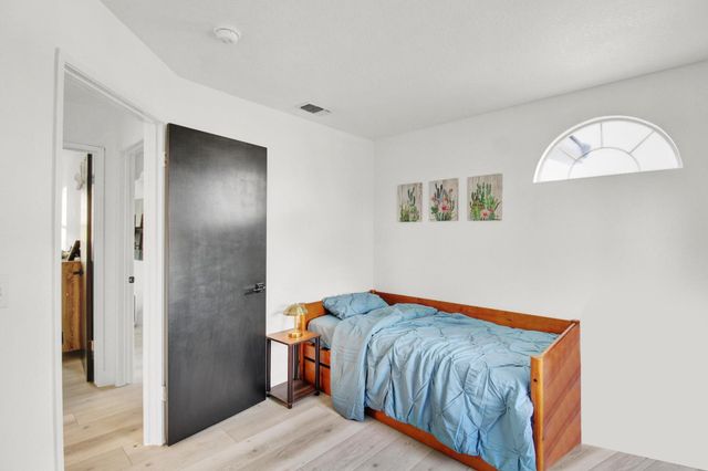 8314 Windwood Way, Elk Grove, CA 95758