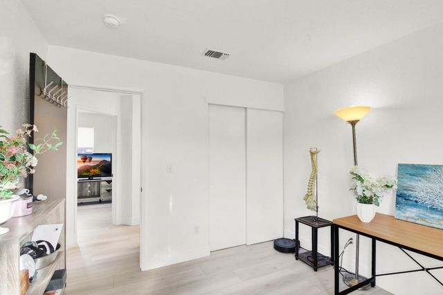 8314 Windwood Way, Elk Grove, CA 95758