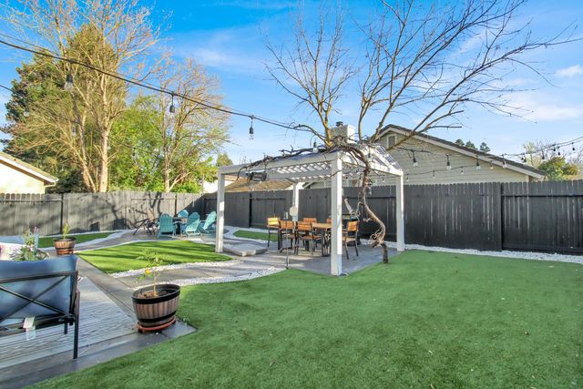 8314 Windwood Way, Elk Grove, CA 95758