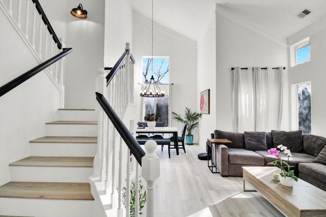 8314 Windwood Way, Elk Grove, CA 95758