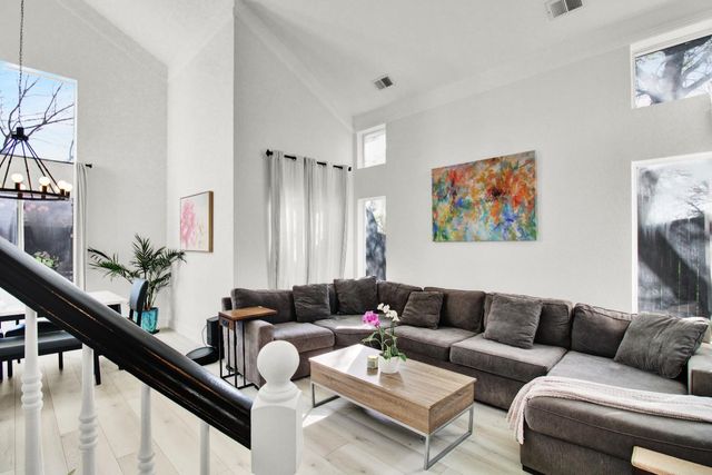 8314 Windwood Way, Elk Grove, CA 95758