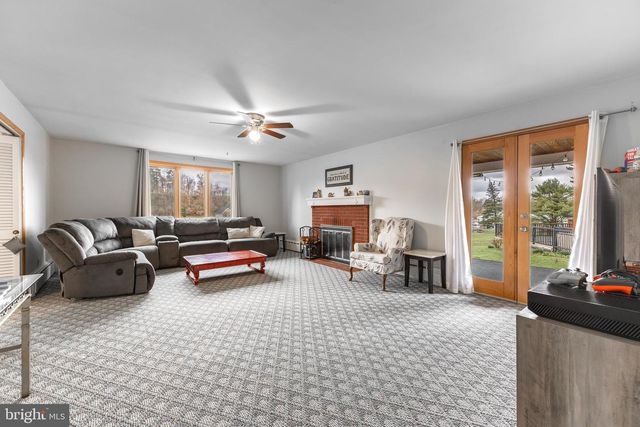 1329 ZION RD, Bellefonte, PA 16823