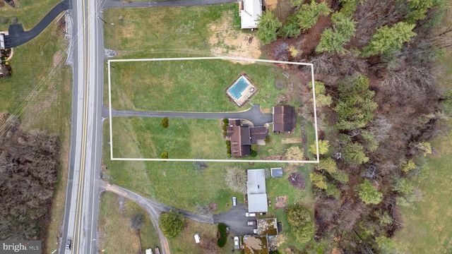 1329 ZION RD, Bellefonte, PA 16823