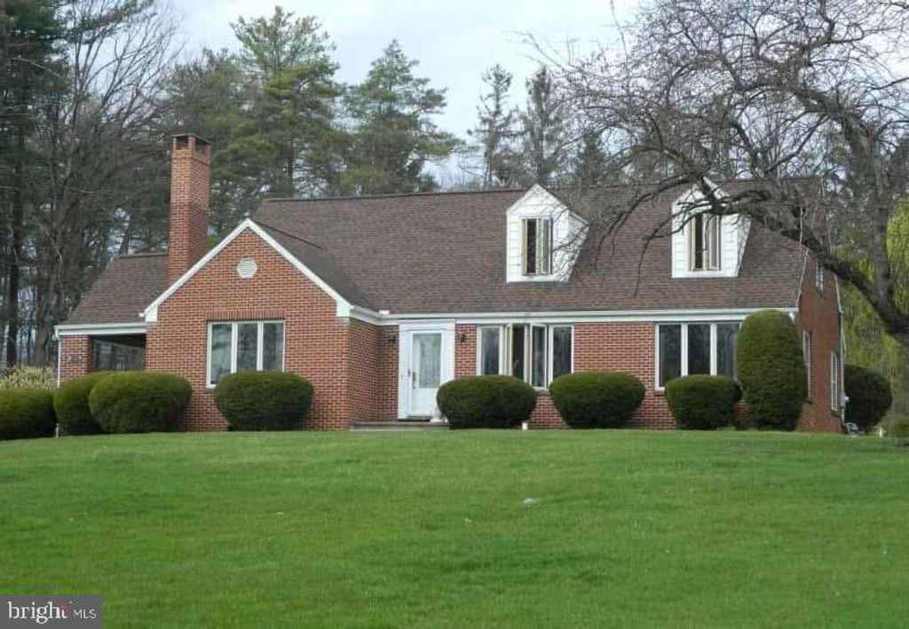 1329 ZION RD, Bellefonte, PA 16823