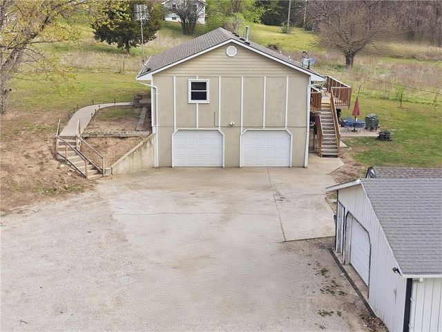 11056 230th Street, Linwood, KS 66052