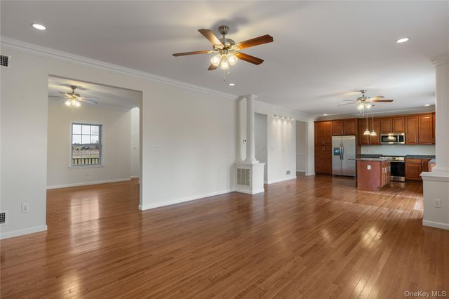 9 Ralph Brach Drive, Wallkill, NY 12589