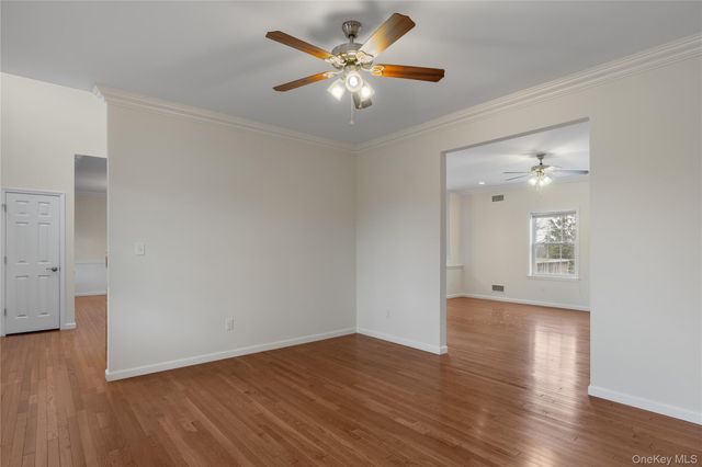 9 Ralph Brach Drive, Wallkill, NY 12589