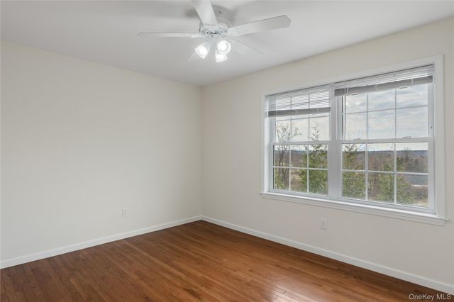 9 Ralph Brach Drive, Wallkill, NY 12589