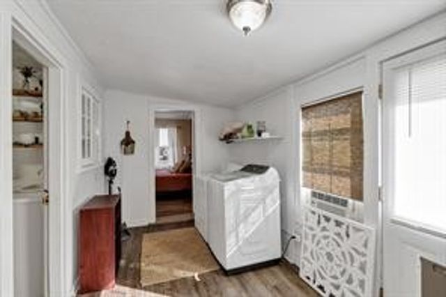 201 S Jones Street, Granbury, TX 76048