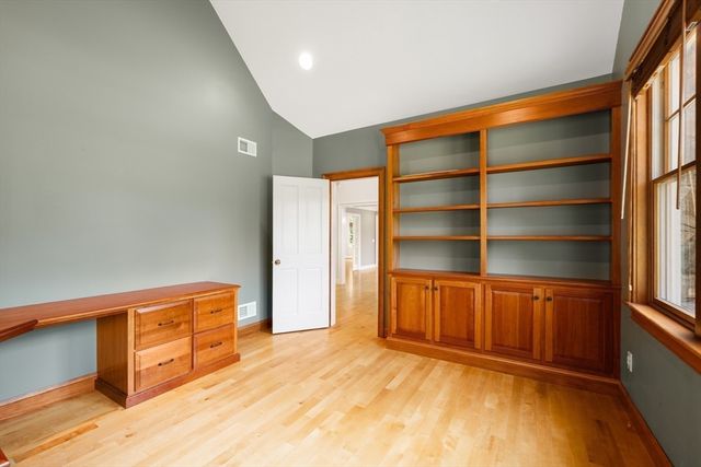 24 White Alder Way, Dartmouth, MA 02748