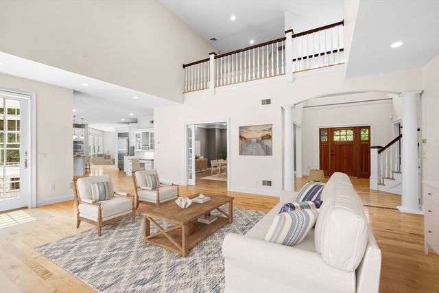 24 White Alder Way, Dartmouth, MA 02748