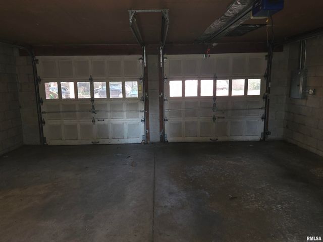 2608 W FREMONT Street, Peoria, IL 61605